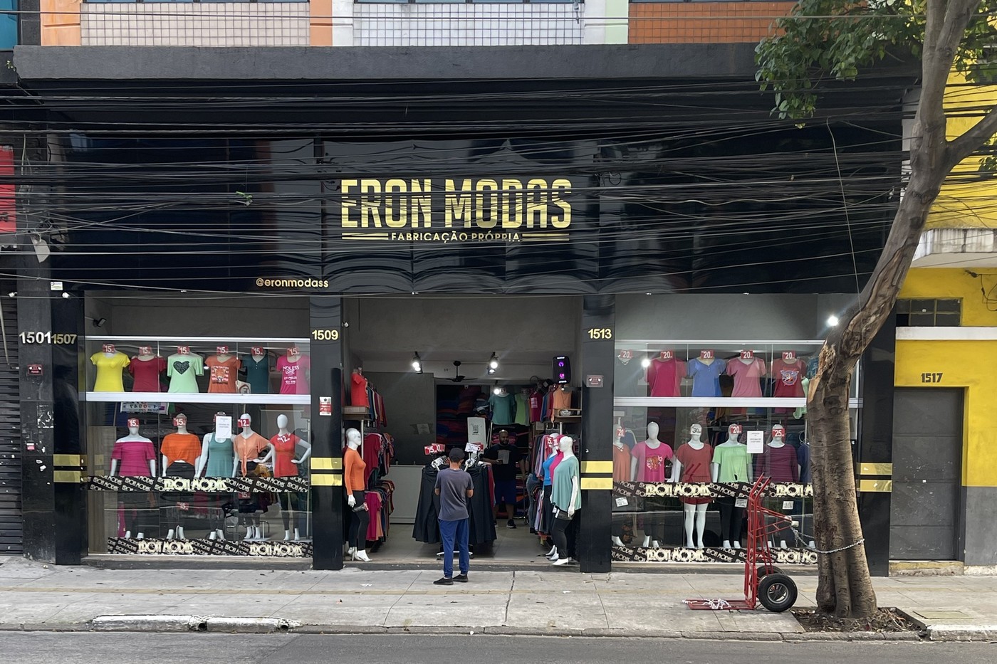 Fachada da loja Eron Modas no Brás