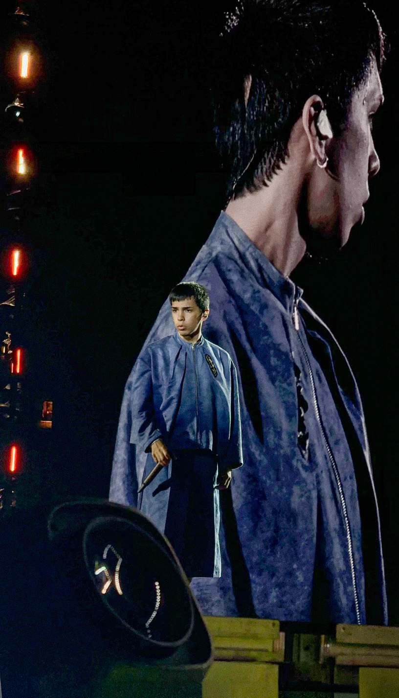 Blue Jacket and Bermudas - Atelier Molina