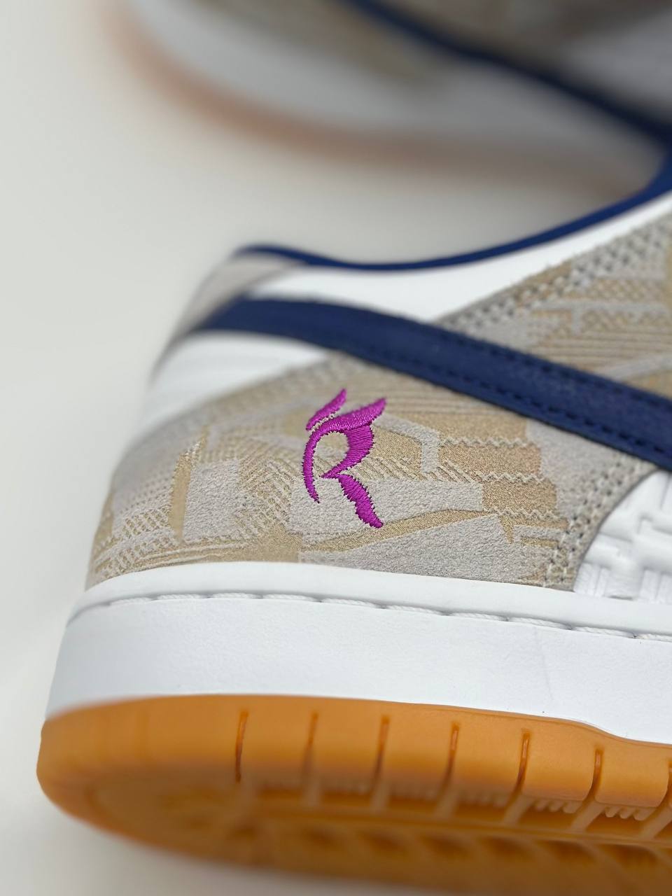 Nike SB Dunk Low Rayssa Leal Yantax