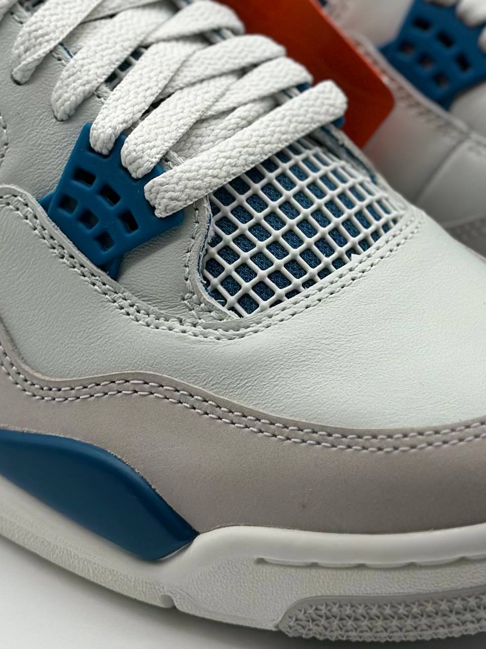 Jordan-4-Military-Blue-Upper-Yantax