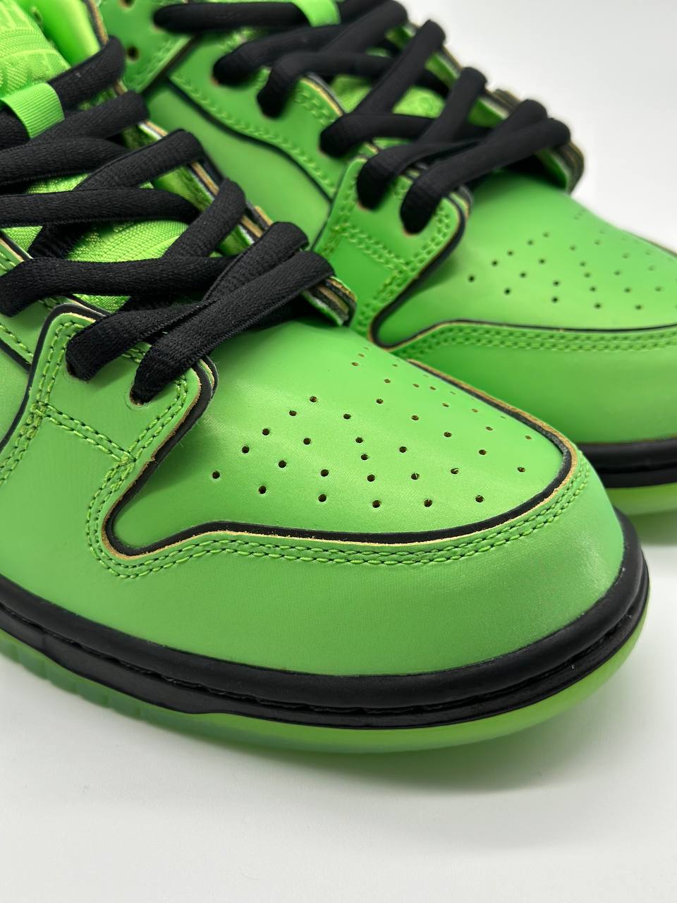 Nike-SB-Dunk-Low-Buttercup-Upper-Yantax