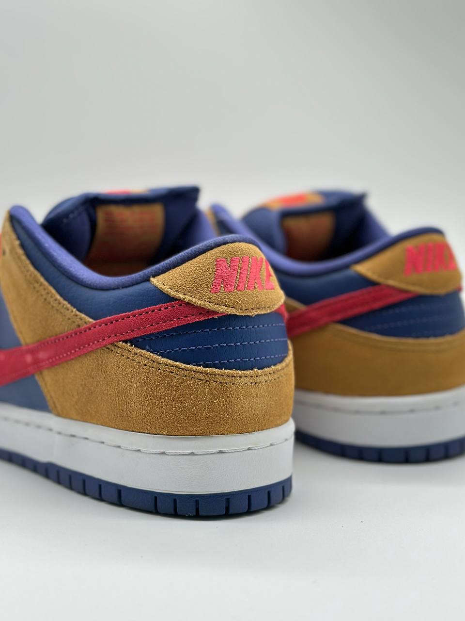 Zapatillas Nike SB Dunk Low Reverse Papa Bear