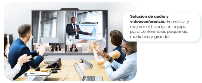 Sala de juntas con equipo obsoleto