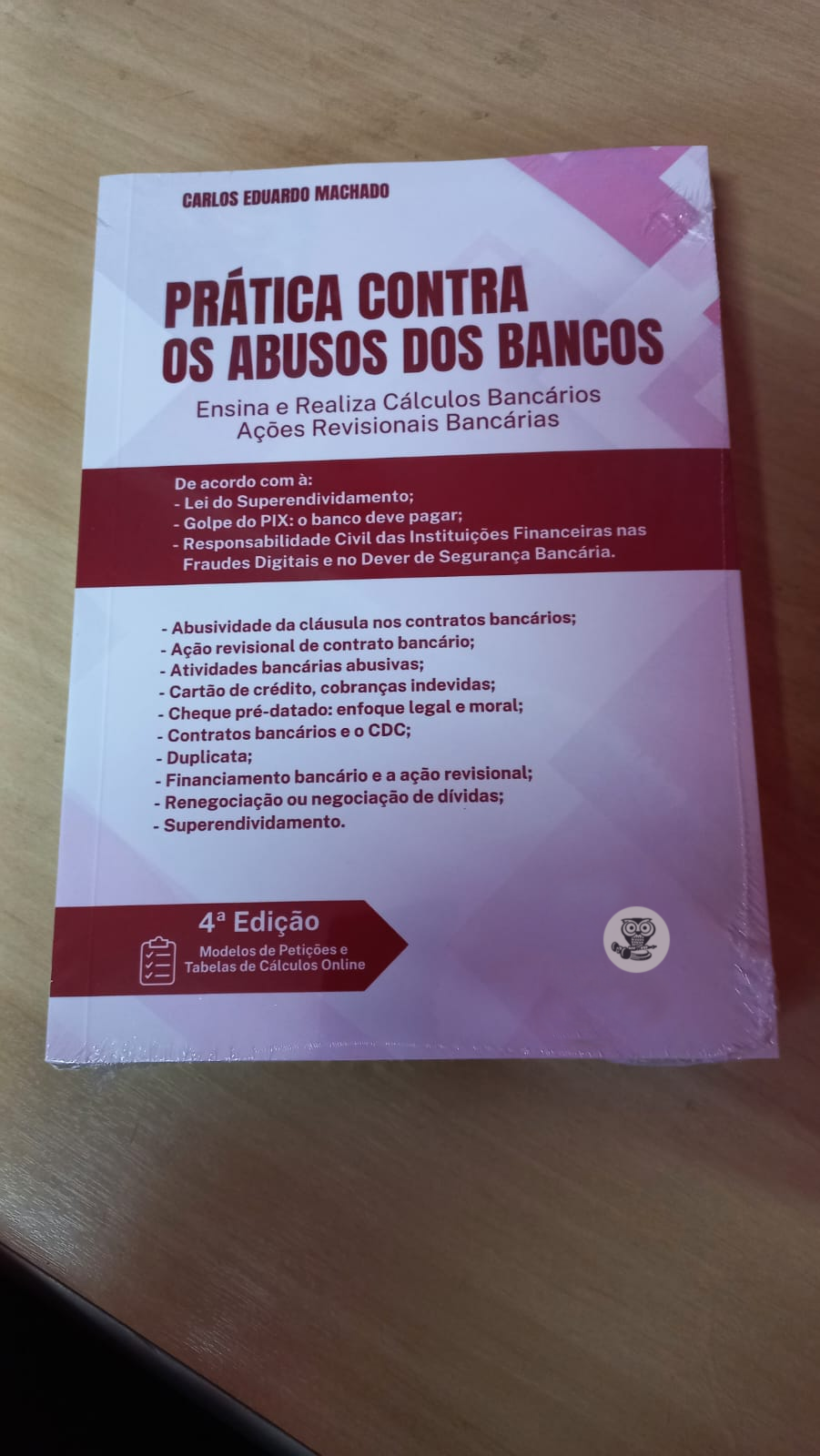 Capa do livro Prática Contra o Abuso dos Bancos 2025