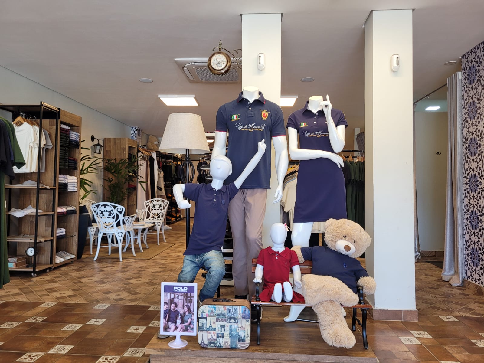 Família Polo Collection — Pai, Mãe e Filhos vestindo a mesma coleção