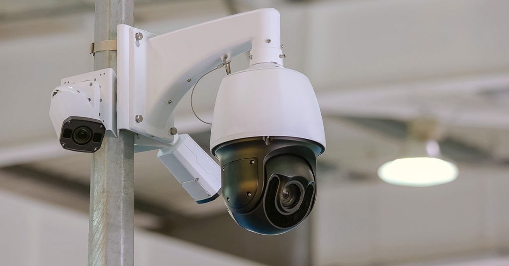 Automação de portão e câmeras