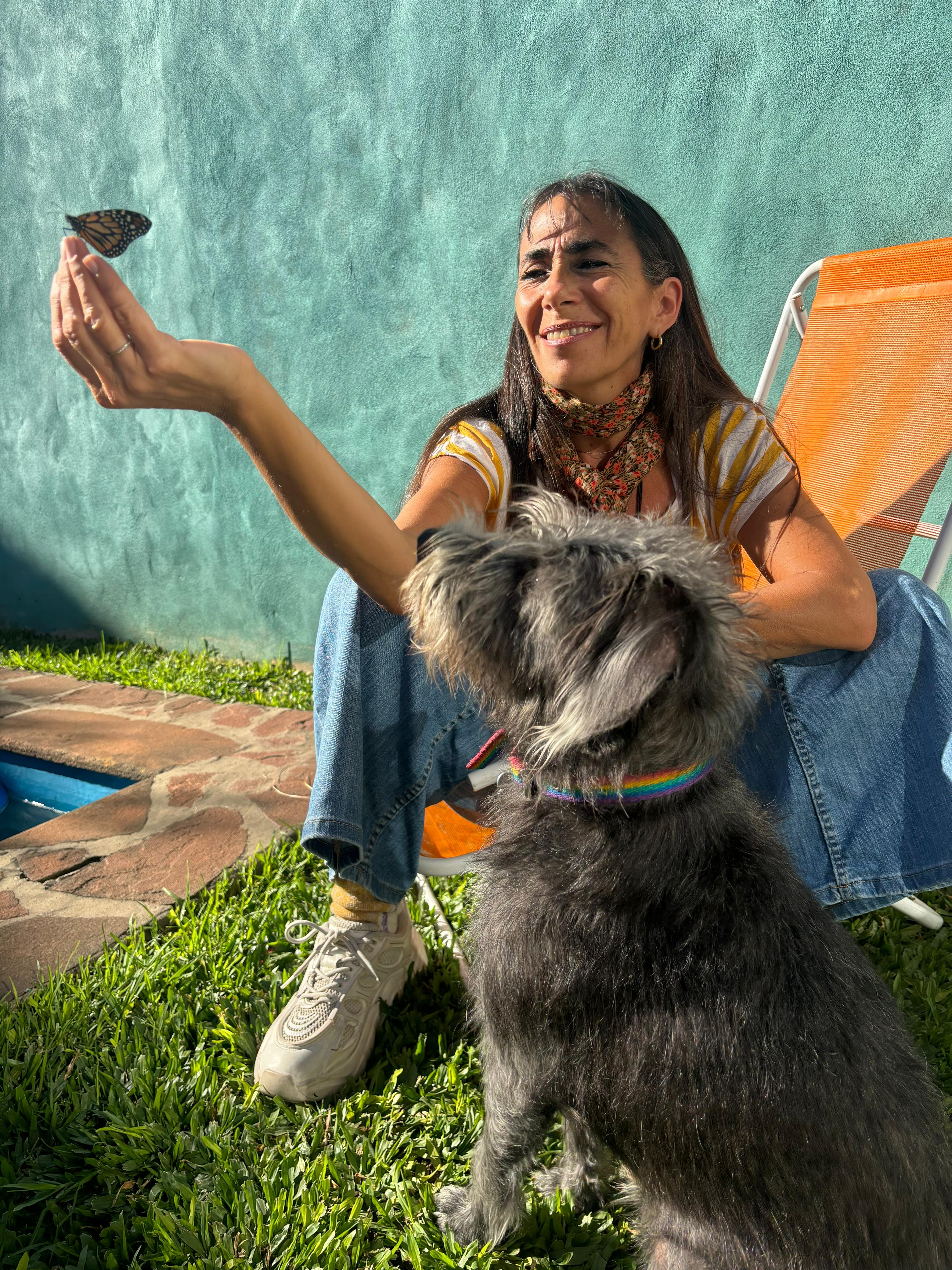 perro Kobu en el taller