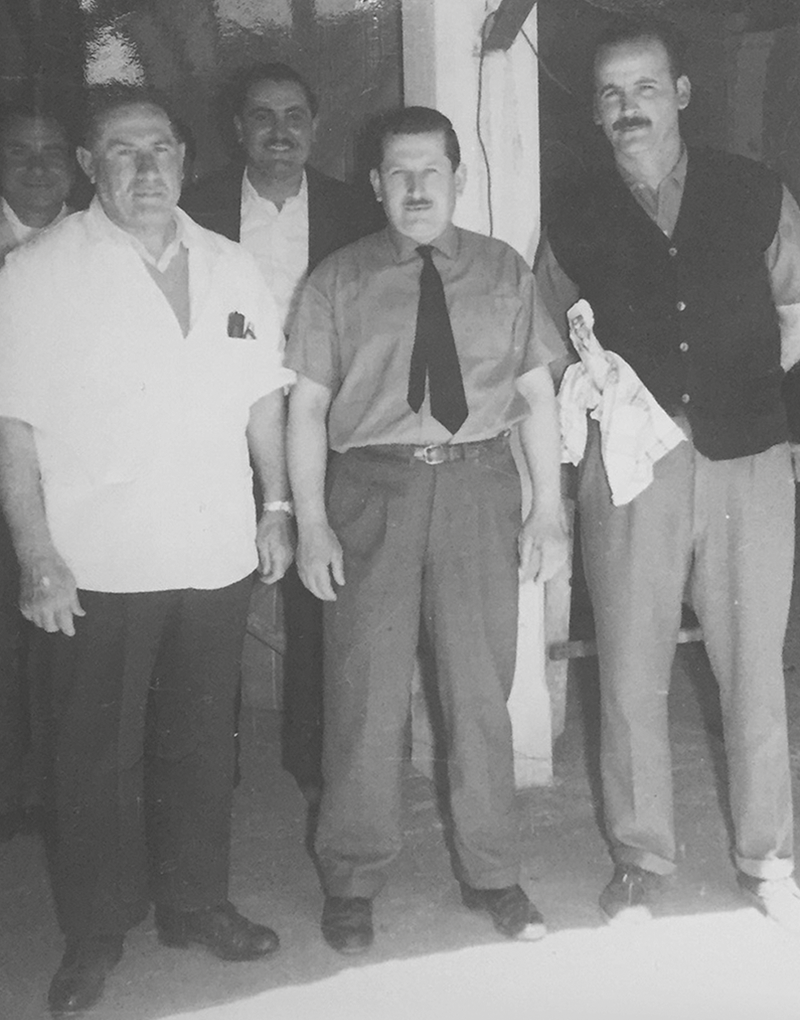 Virginio Pavesi y compañeros - Historia de Sr. Campo