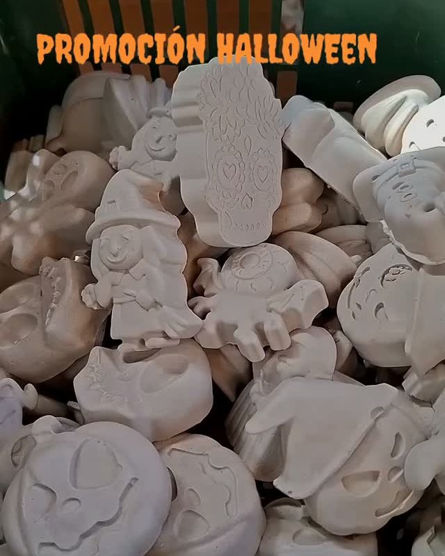 Novedad Instagram: promoción de figuritas de Halloween