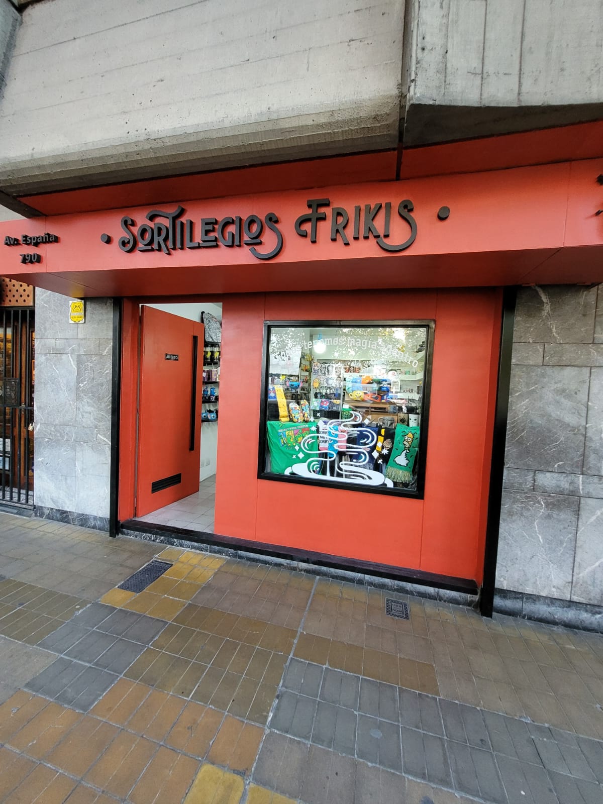 Un par de años despues nuestro primer local