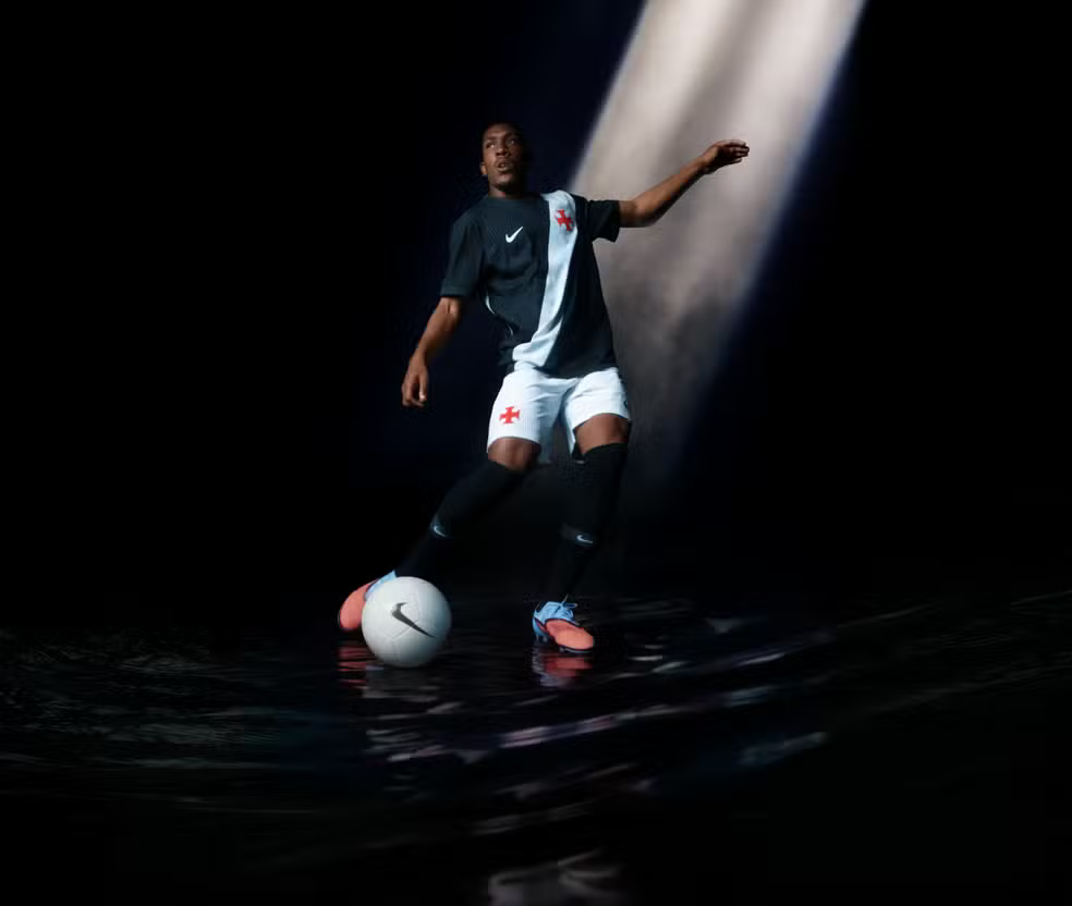 Camisa Vasco da Gama I 2026/27 Nike preta com faixa branca