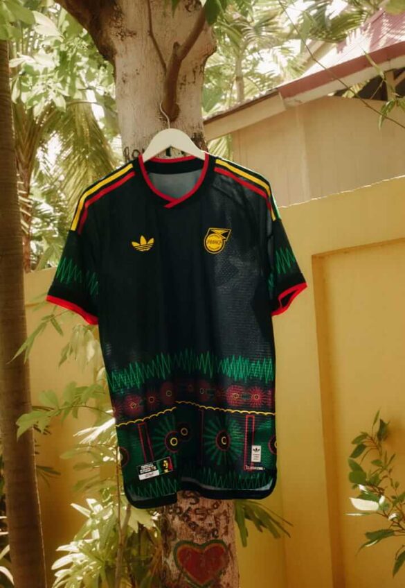 Detalhes camisa Jamaica preta 2026 Adidas Reggae Boyz