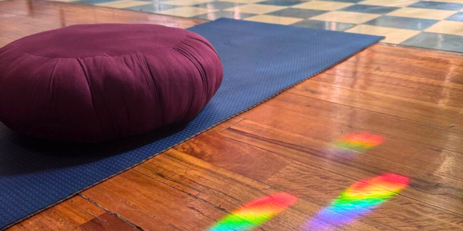 Prisma en interior o naturaleza