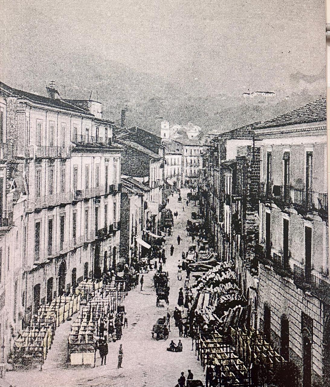 Calles de Gragnano con pasta secándose