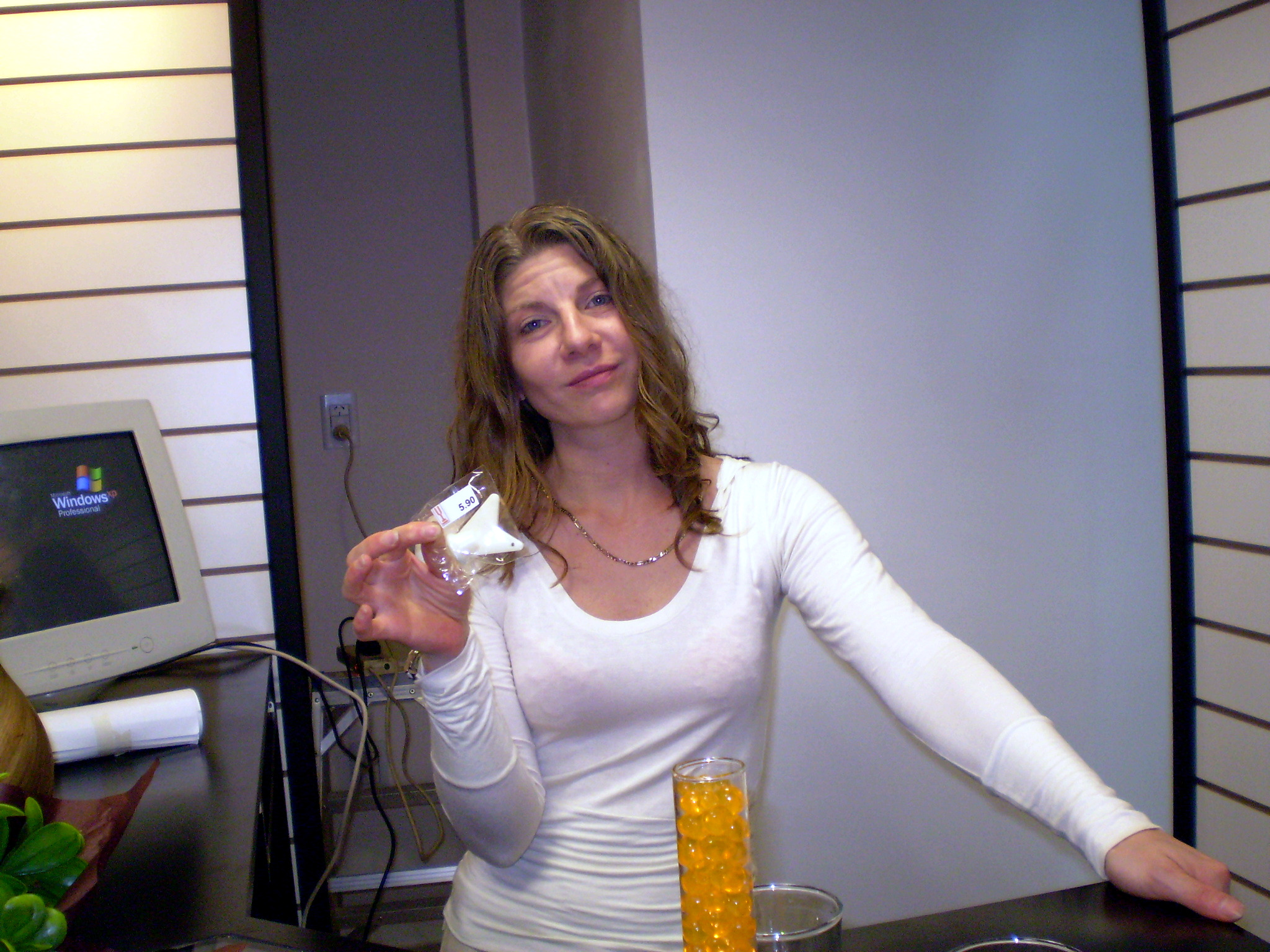 Roxana en la inauguración del primer local de Hay Equipo en 2008