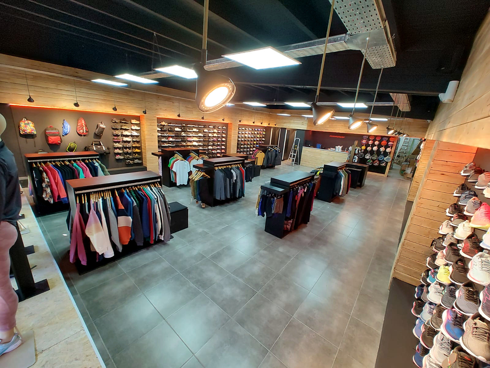 Interior de Hay Equipo Rincón de los Sauces