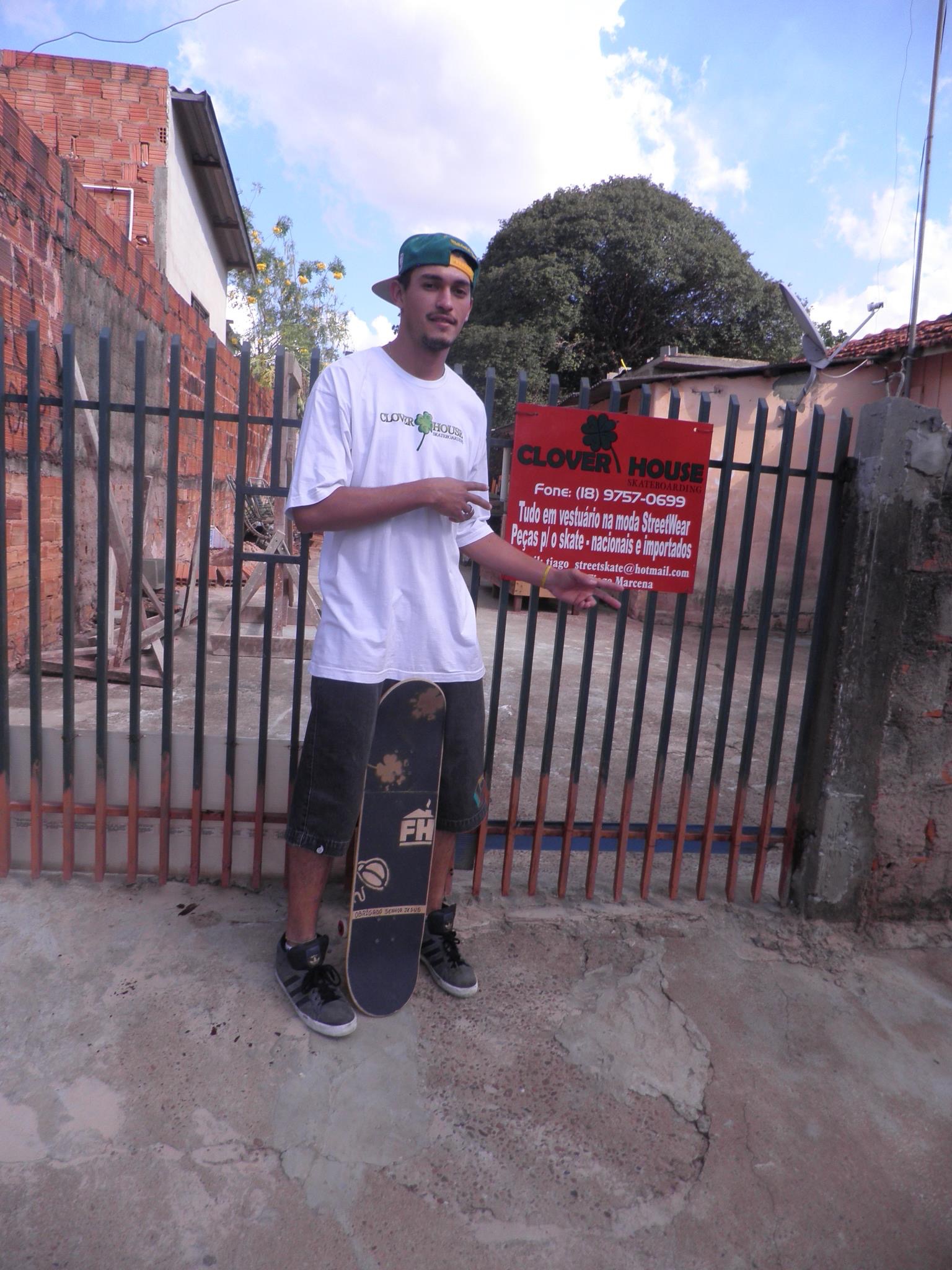 Do quintal de casa para uma das referências do streetwear na região.