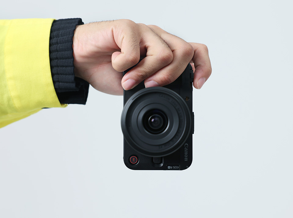 Canon R50V criada para vlog e v&iacute;deos criativos