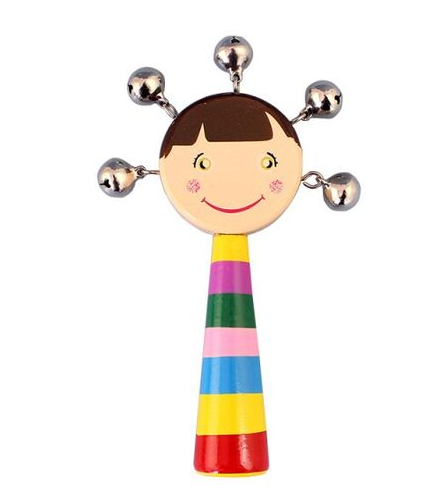 Beb&eacute; usando sonajero con carita