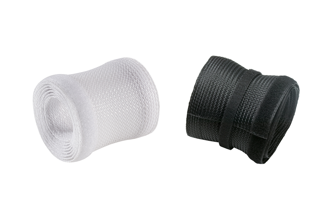 Funda organizadora de cables de malla trenzada enrollada, en negro y en blanco