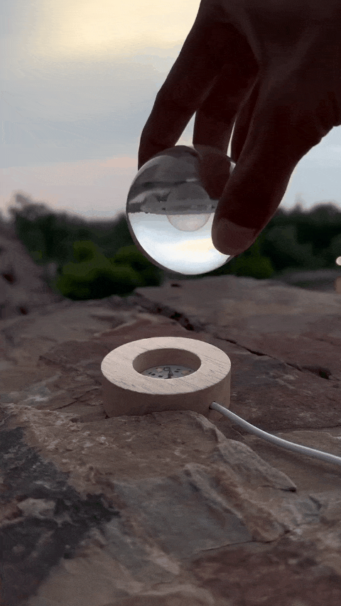 Esfera Saturno efecto 3D luz c&aacute;lida