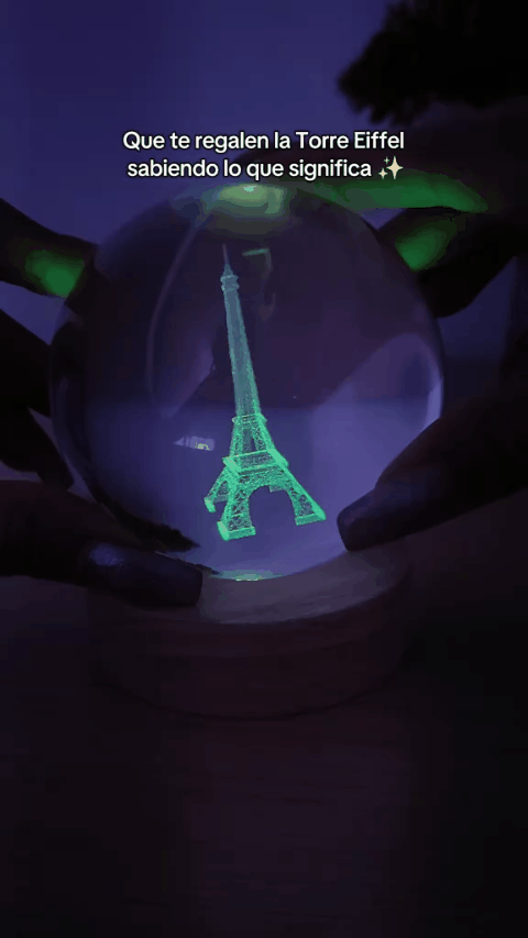 Esfera de Cristal 3D Torre Eiffel con luz LED