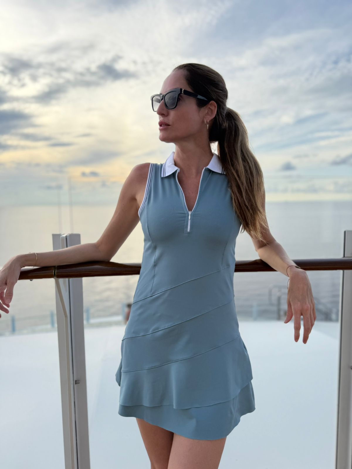Goddess Activewear — Vestido Sofía en movimiento
