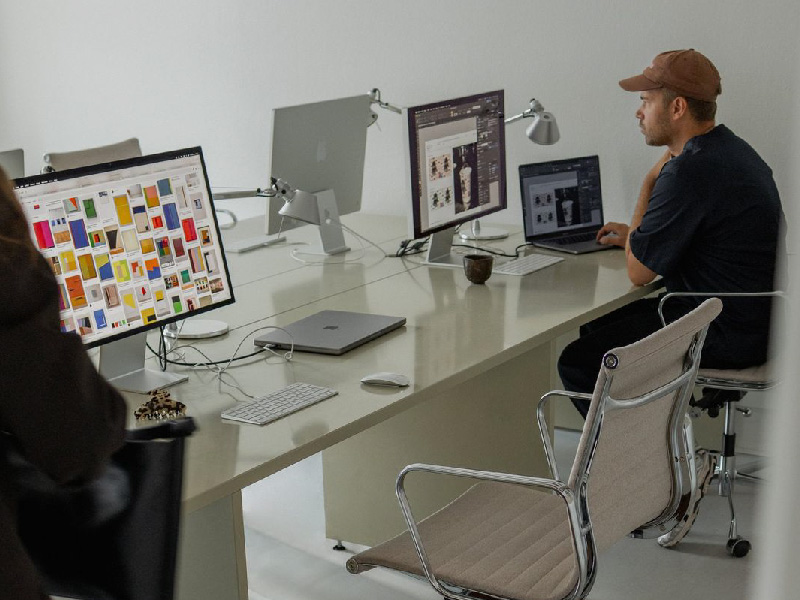 Oficina y coworking equipados por MITE