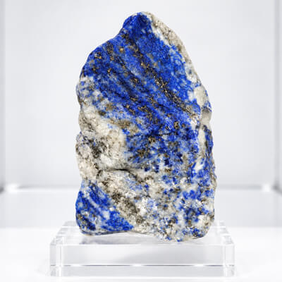 Lápis-lazúli em coleção de minerais
