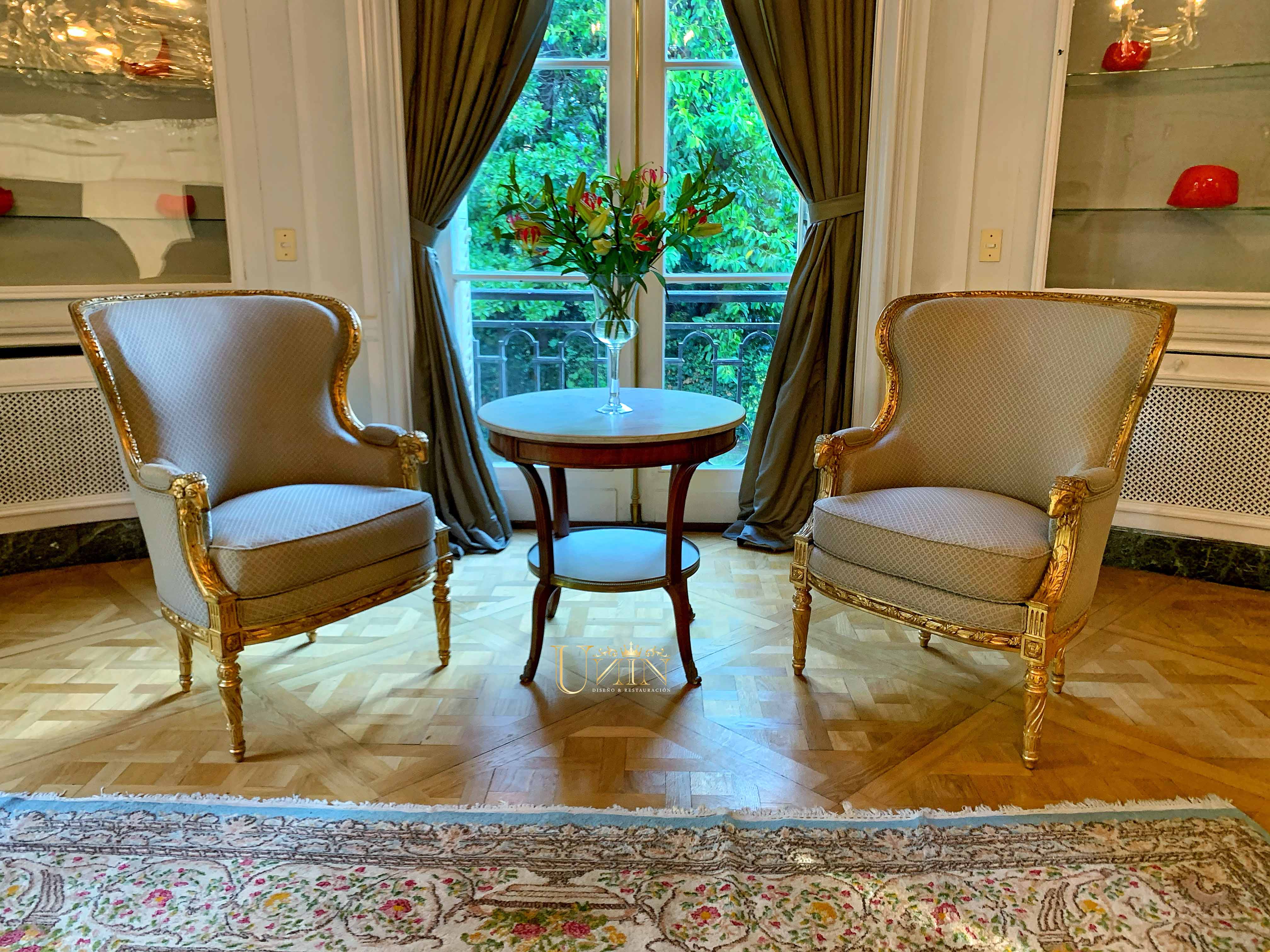 Bergère Luis XVI dorado. Restauración