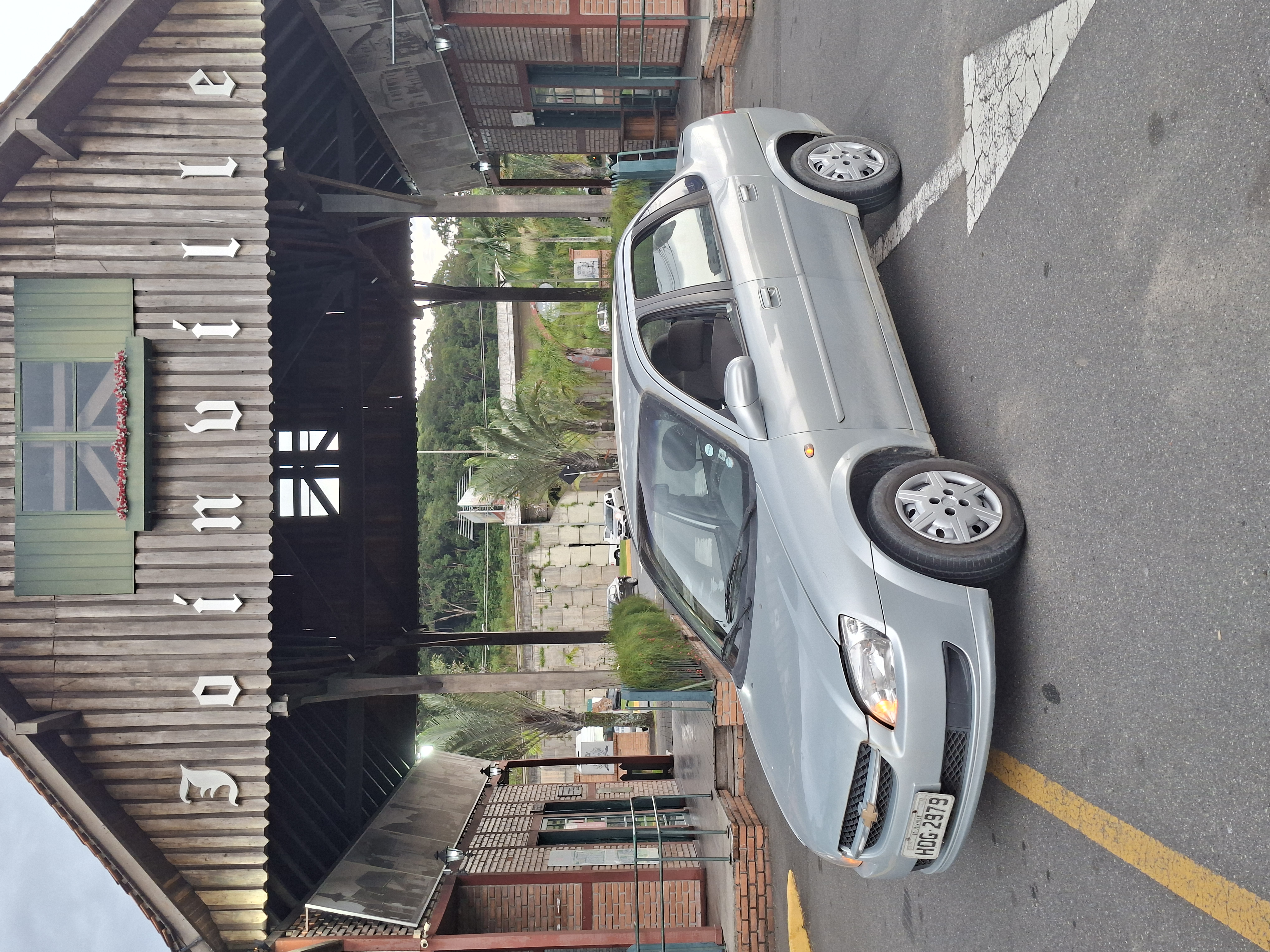 GM Classic LS 2011 Lateral