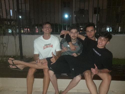 Rodrigo no meio dos atuais dono da Trivo.