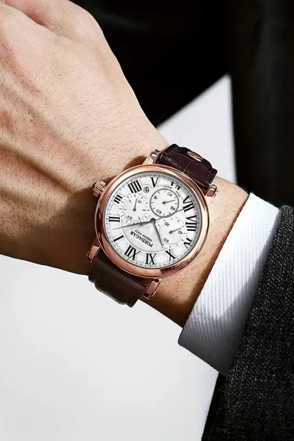 A person wearing a watch

AI-generated content may be incorrect.