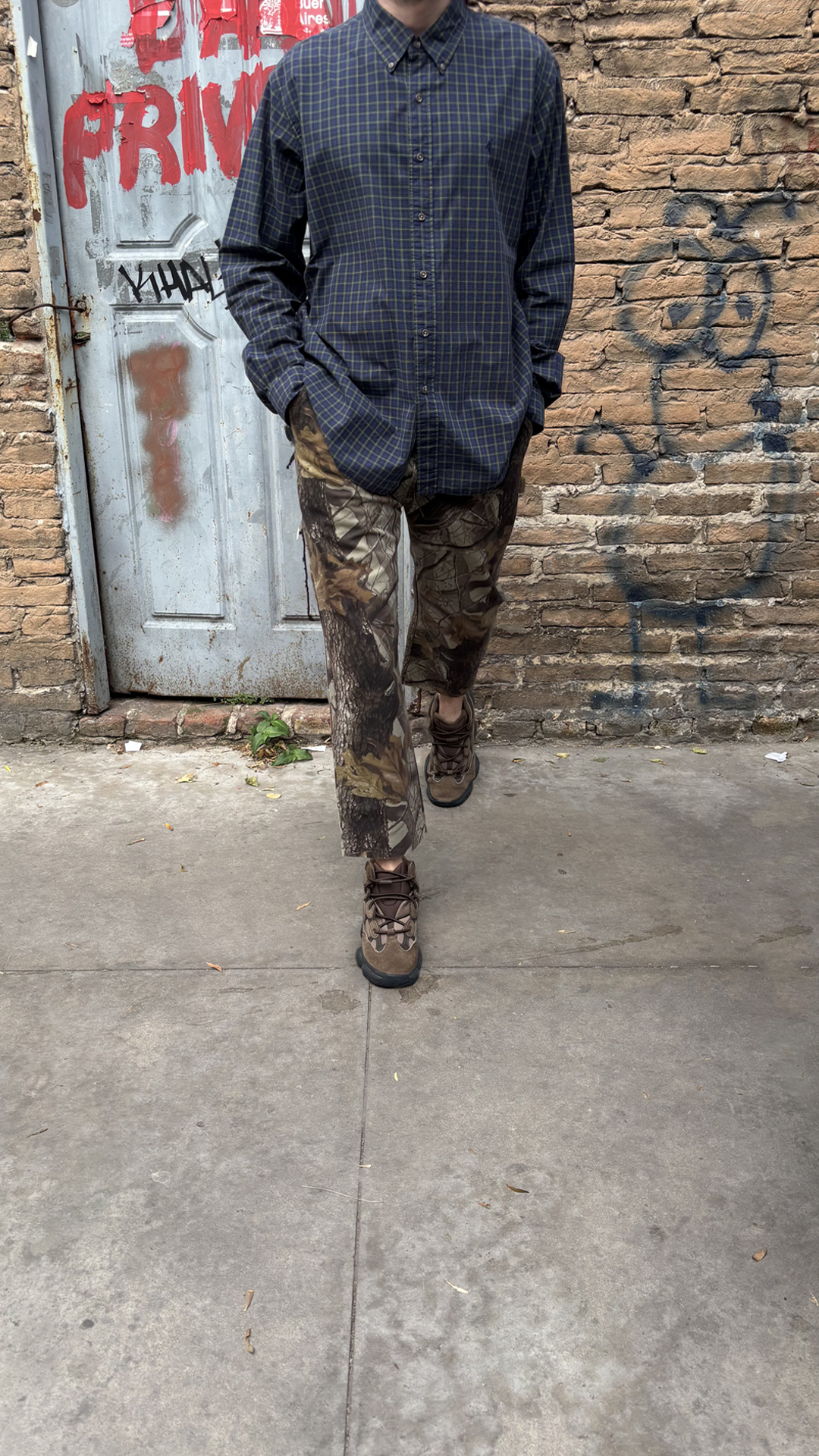 LOOK 04
