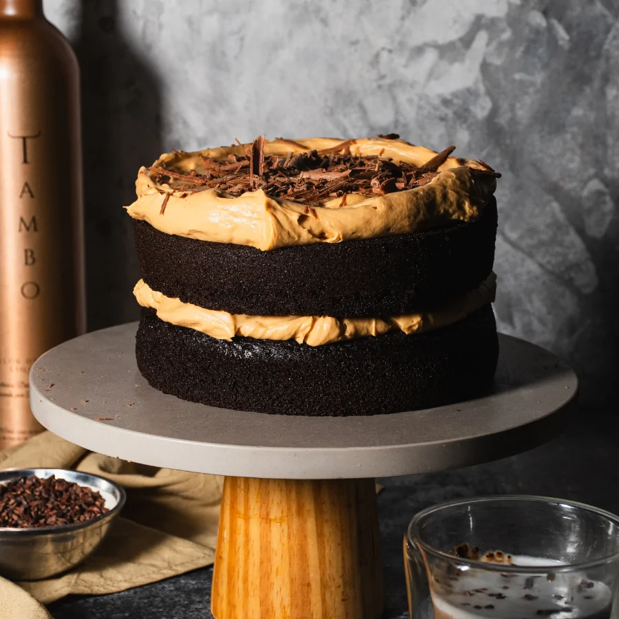 TORTA MODERNA DE CHOCOLATE