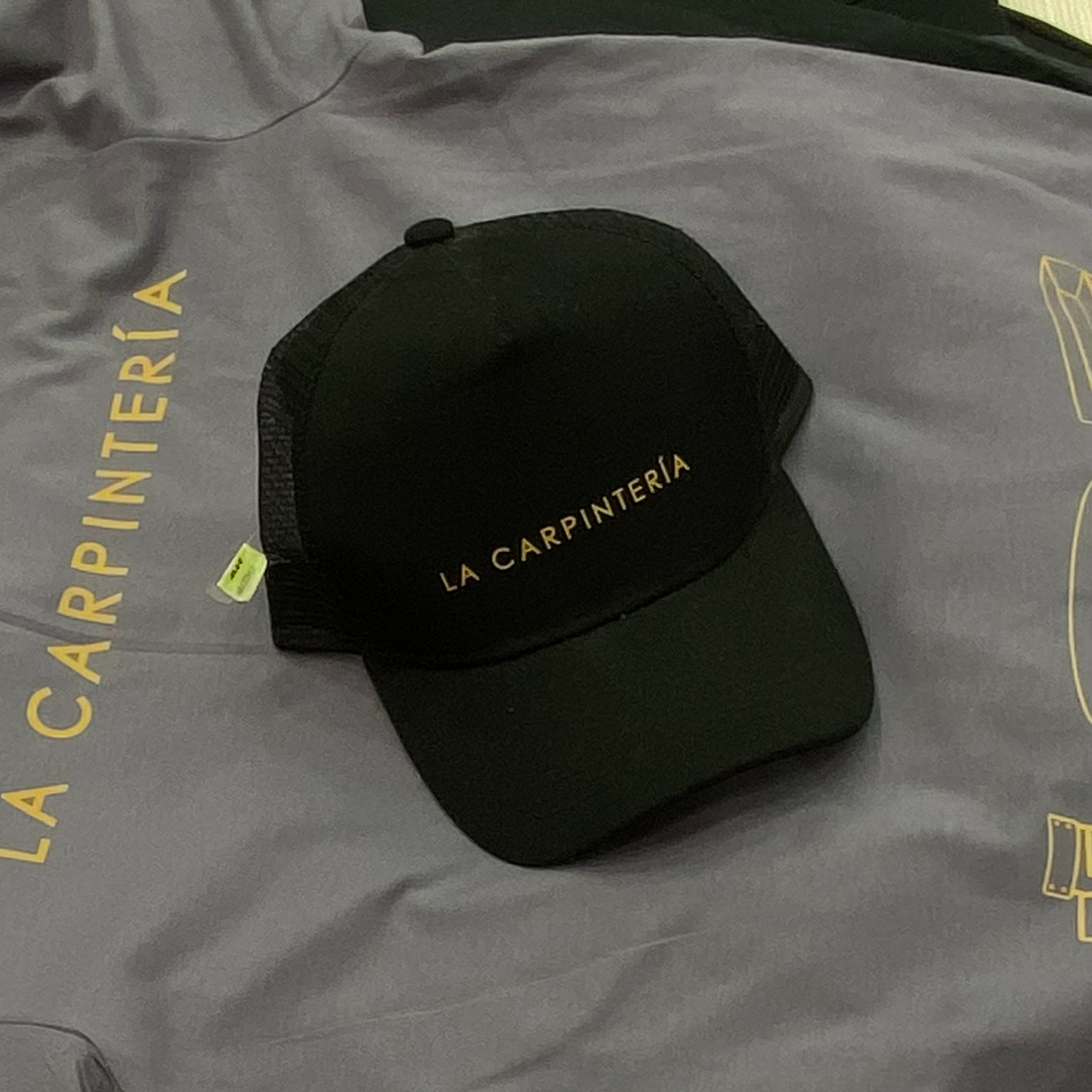 Gorra personalizada con estampa DTF