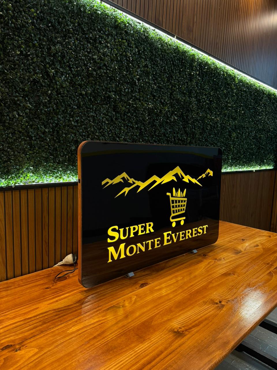 Monte Everest