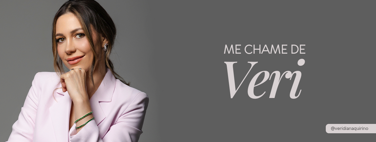 Foto da Veri, com o texto 'Me chame de Veri'