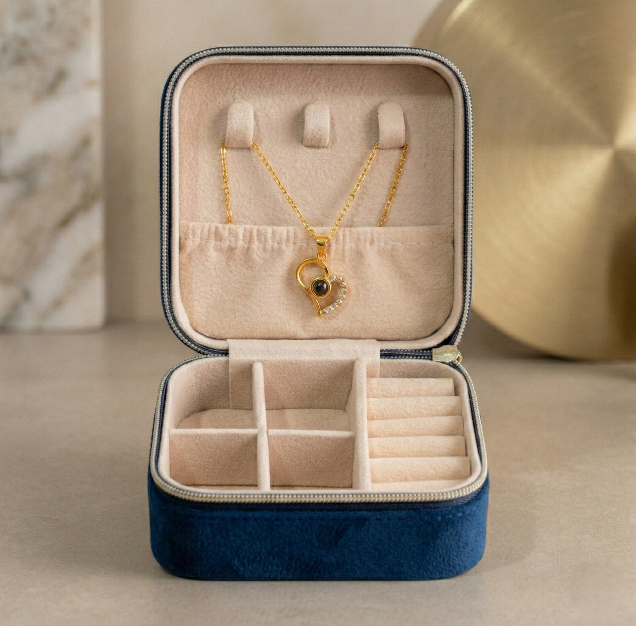 Infinit Love - Proyecci&oacute;n