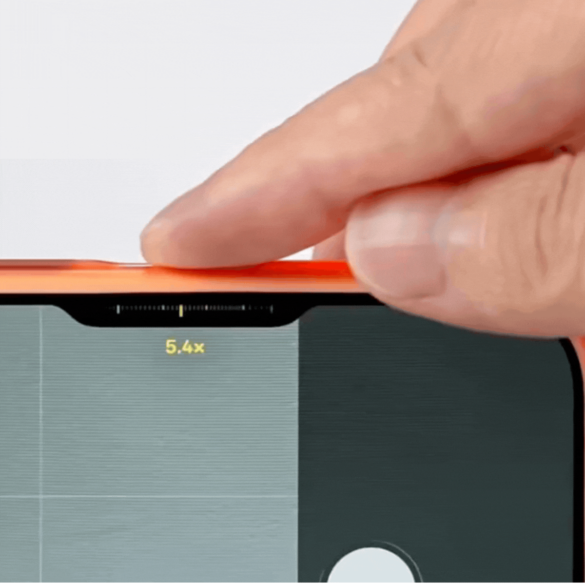 O Controle da Câmera funcionando com a capa AeroShield Pro no iPhone 17 Pro Max
