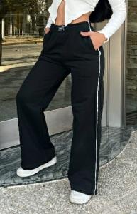 Pantalón premium blanco hueso con línea lateral