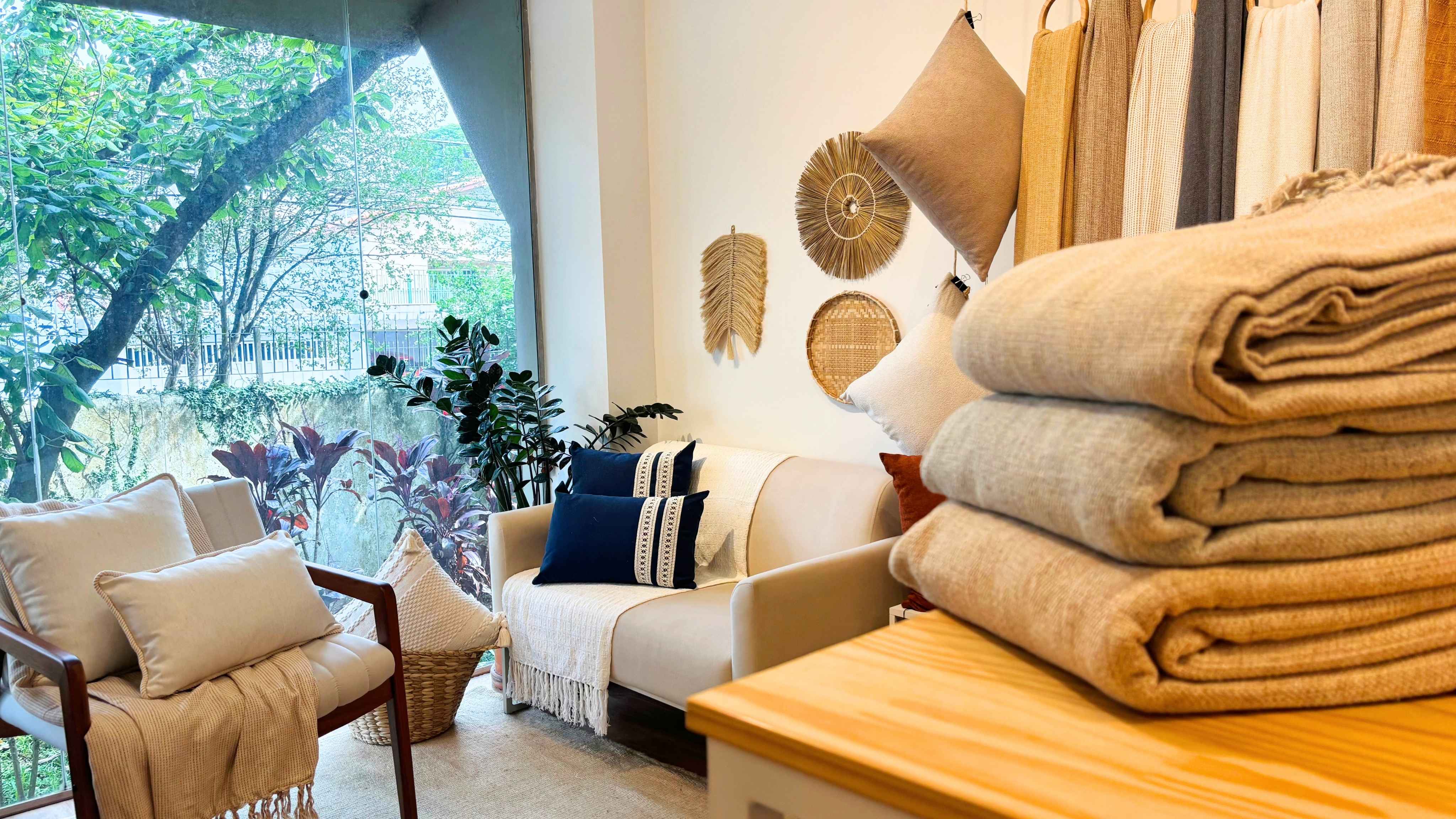 Loja física Casa Coeva – ambiente principal