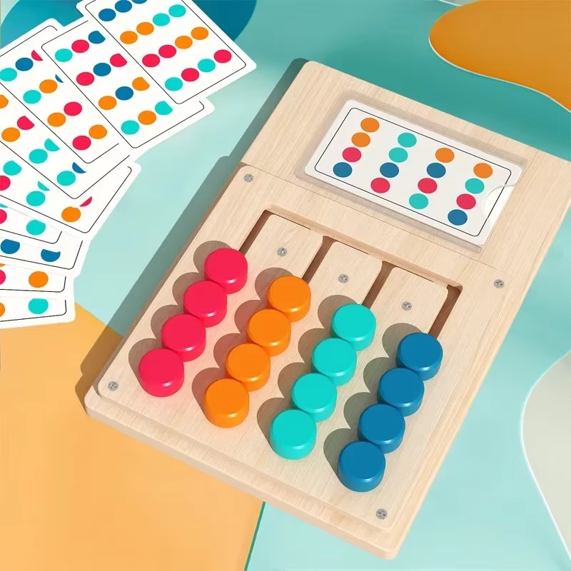 Jogo educativo Montessori de movimento das quatro cores com pe&ccedil;as coloridas em base de madeira e cartas ilustrativas.