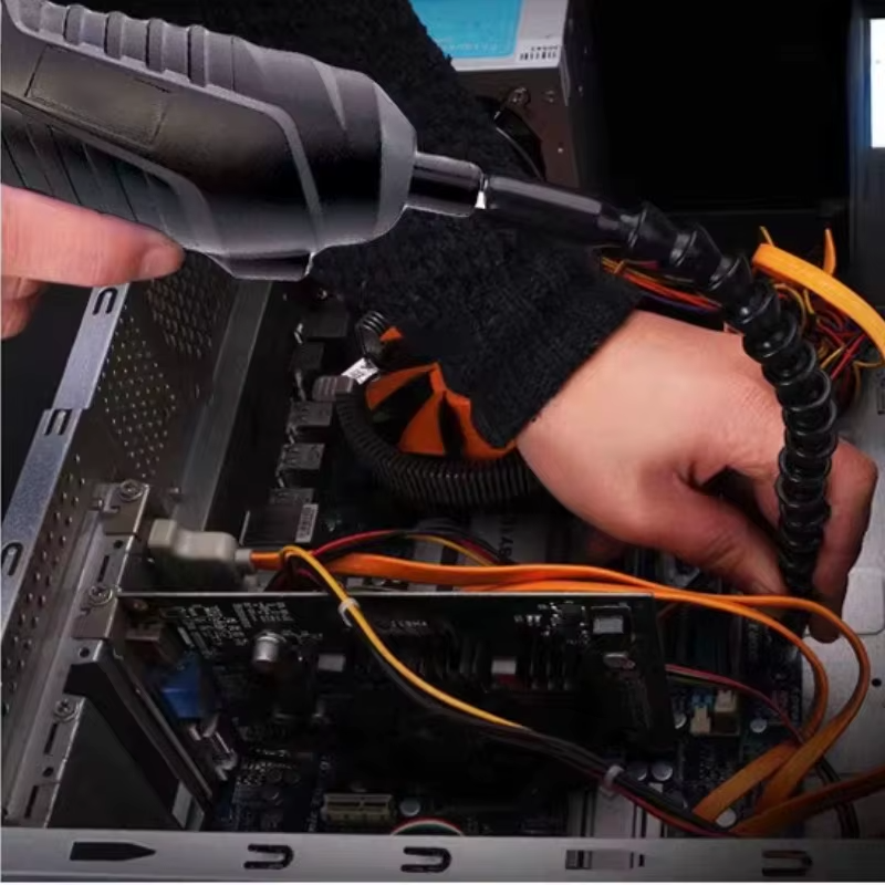 Screwdriver elétrico em uso