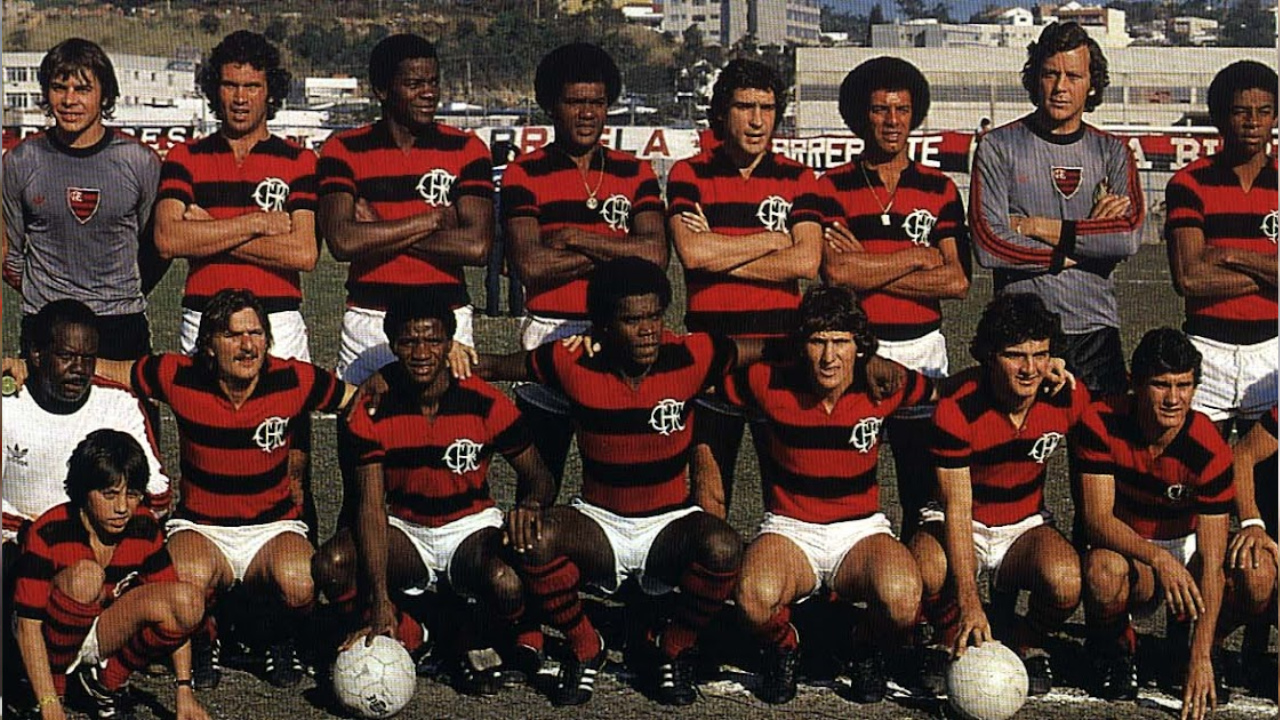 Banner-Camisa-do-Flamengo-1978-1979-Retro-Vermelha-e-Preta-Flanatics