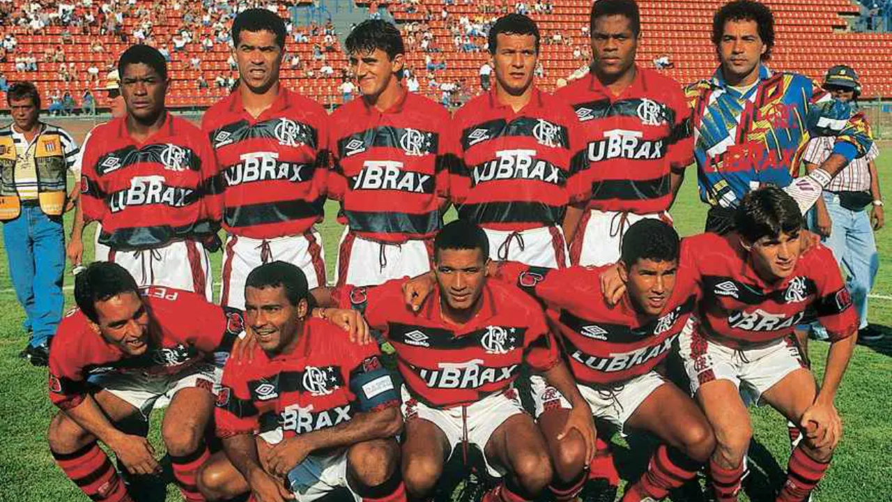 Banner-Camisa-do-Flamengo-1995-Retro-Vermelha-e-Preta-Flanatics