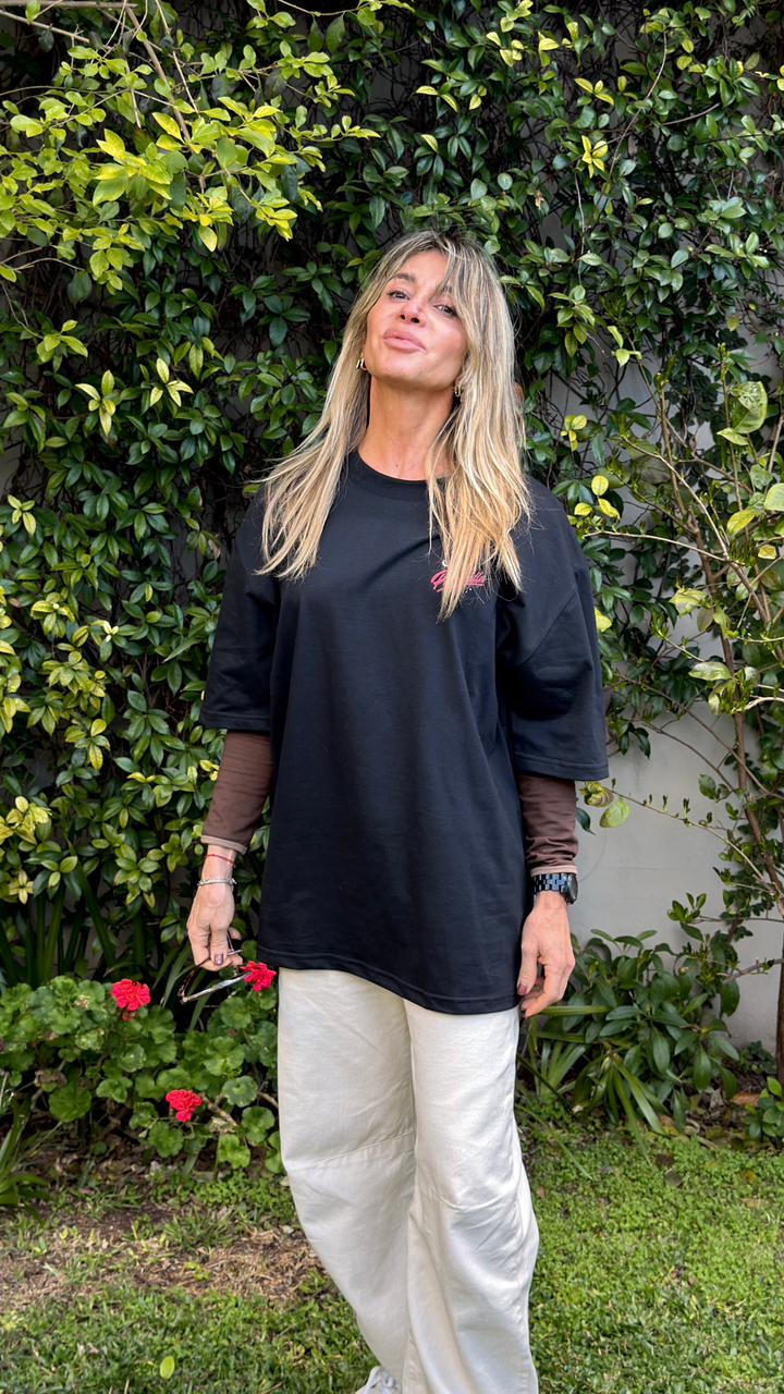 Marina con remera oversize talle M, foto 1