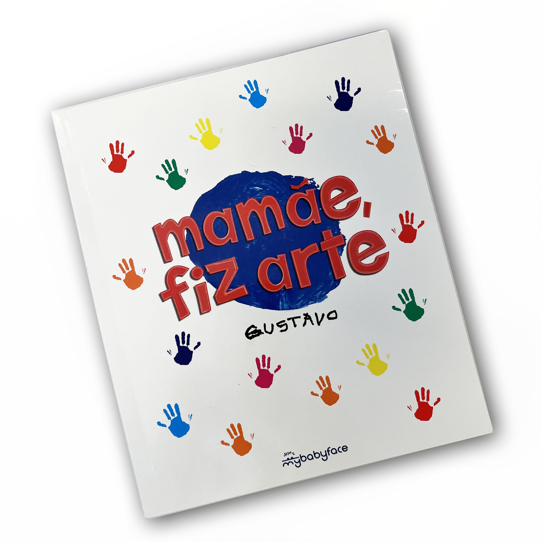 Livro de arte infantil personalizado com os desenhos feitos na escola
