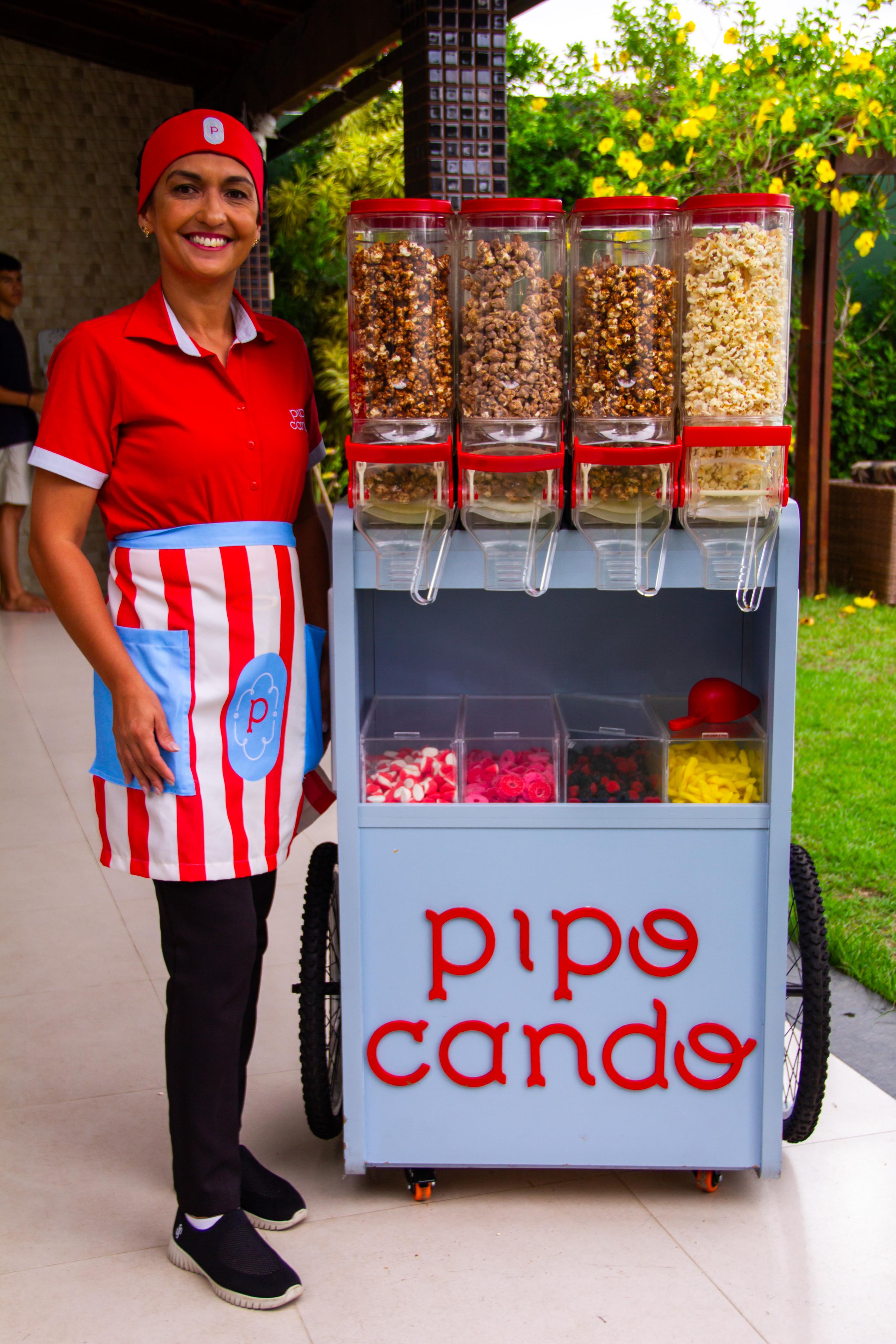 Carrinho Pocket Pipocando com promotora