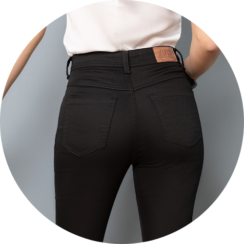 Detalhes Skinny Preta D17